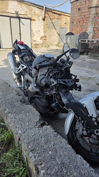 Vand epava/dezmembrez Bmw K1200R Sport