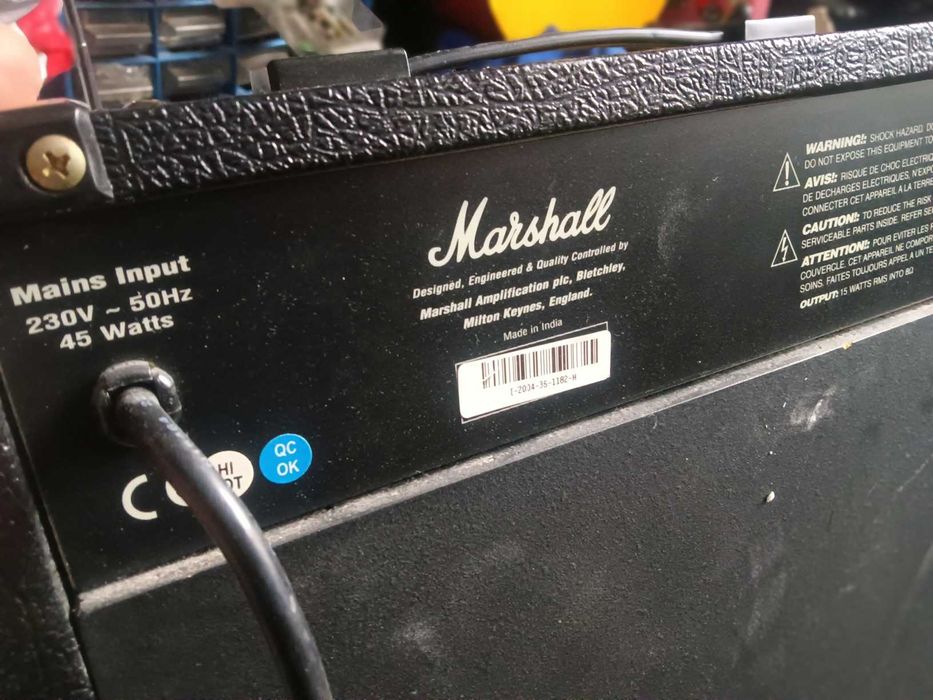 Усилвател Line6/ Crate/ Marshall, кубе за китара с вграден процесор ефекти