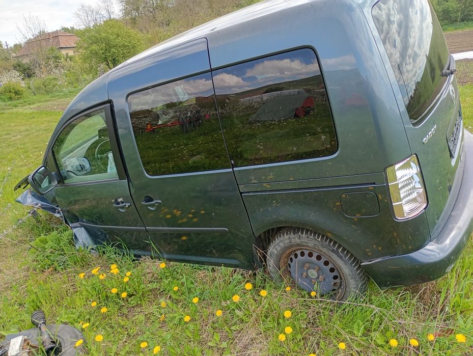 Cady avariat este de vinzare.