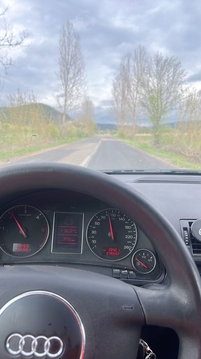 Vând Audi a4 b6 motor 1.9 tdi cod motor awx
