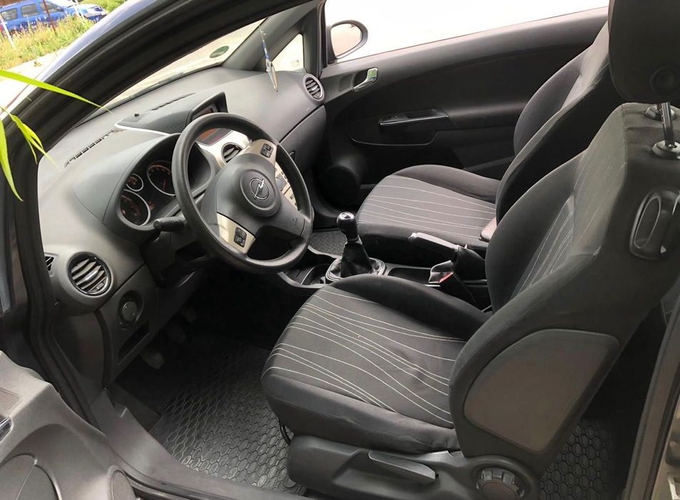 Vând Opel corsa 2007