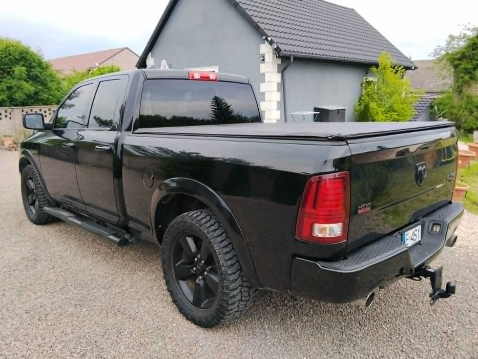 Dodge RAM 1500 4X4 5.7 Hemi с пропан-бутан