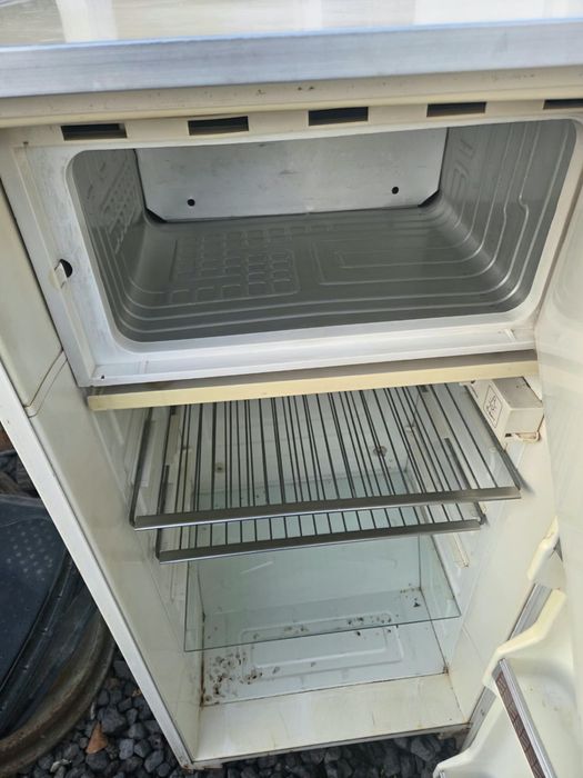 Продам холодильник 25000