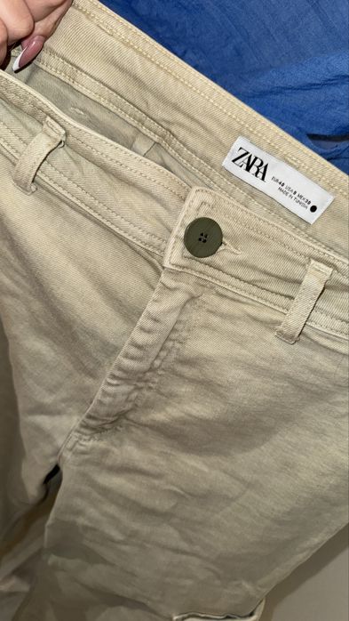 Брюки от Zara хаки
