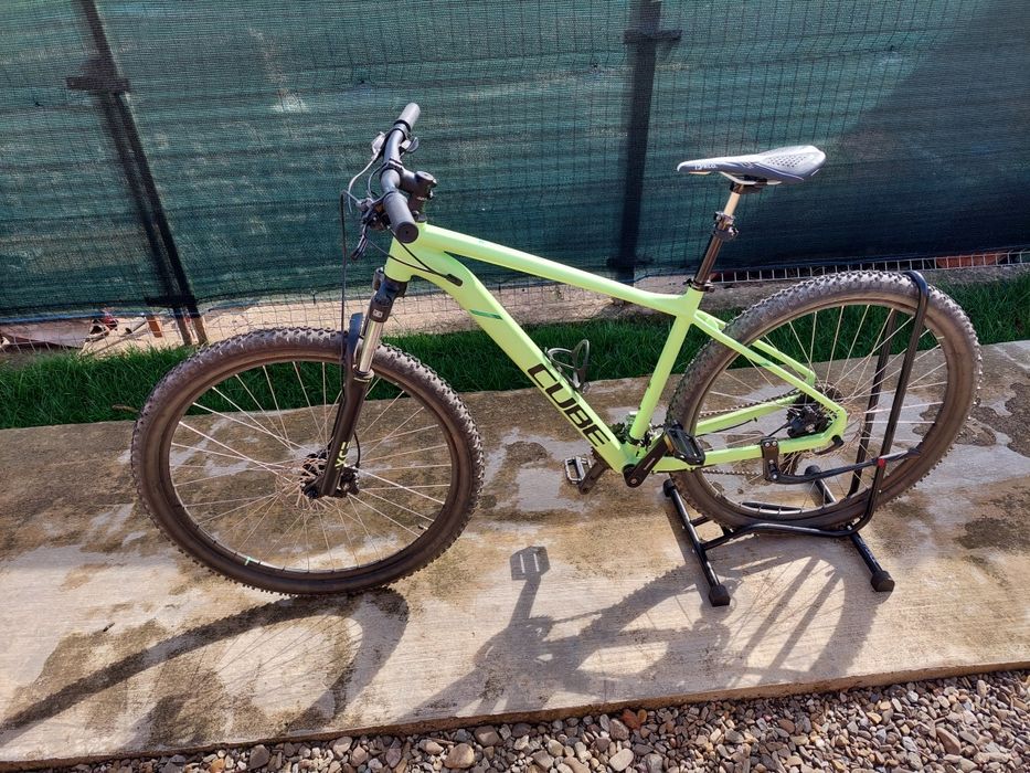 Bicicleta Cube aim one 29