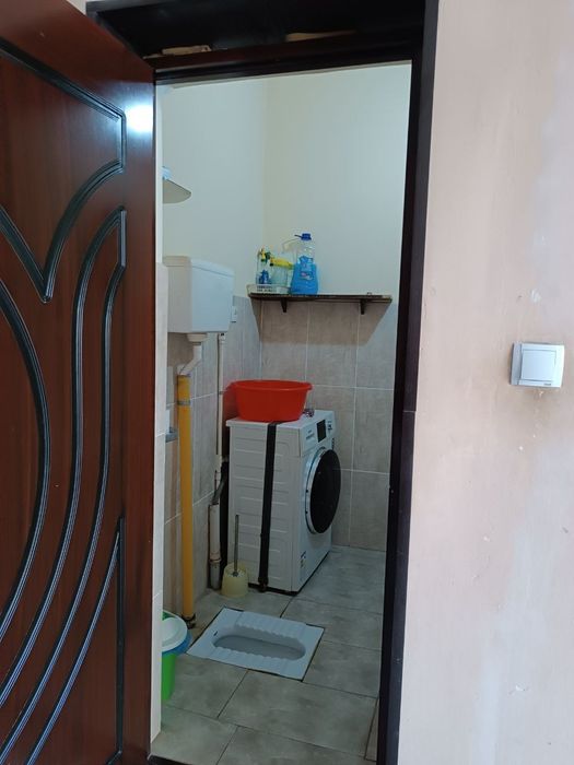 Yashnobod tumani panelniyda 4 sotix xovli srochno sotiladi