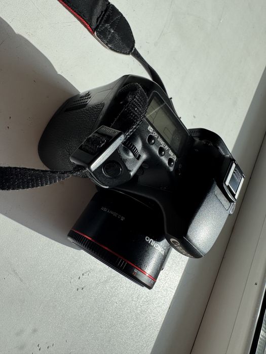 Фотоапарат Canon d50 c объективом