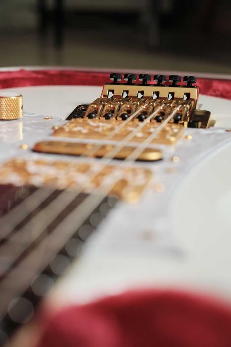 Ibanez PIA Steve Vai SW – Made in Japan – Отлично състояние