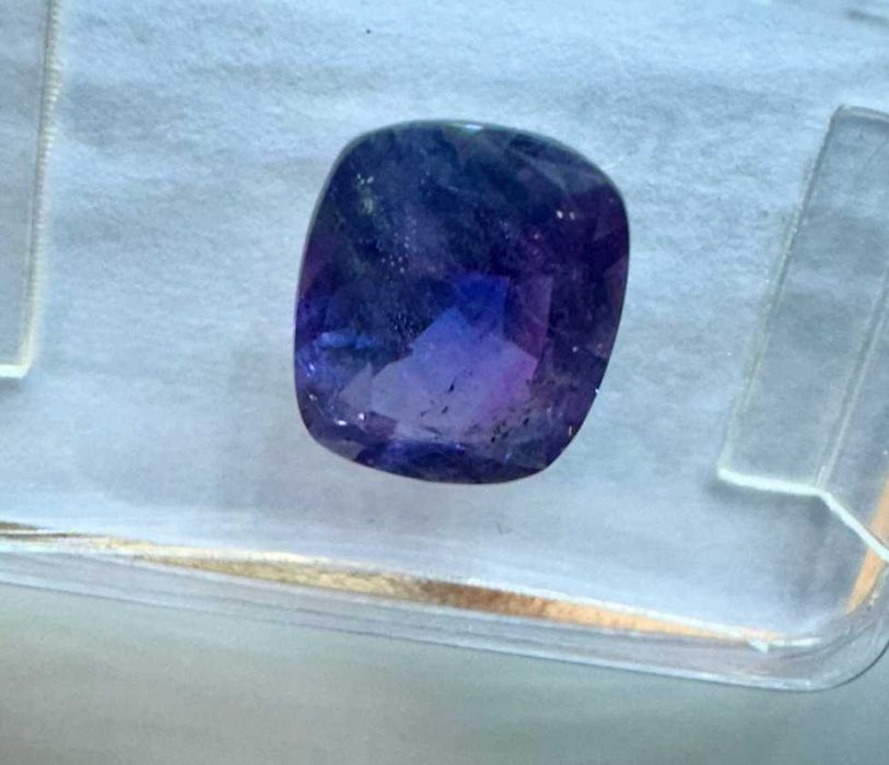 Сапфир Кашмир igi