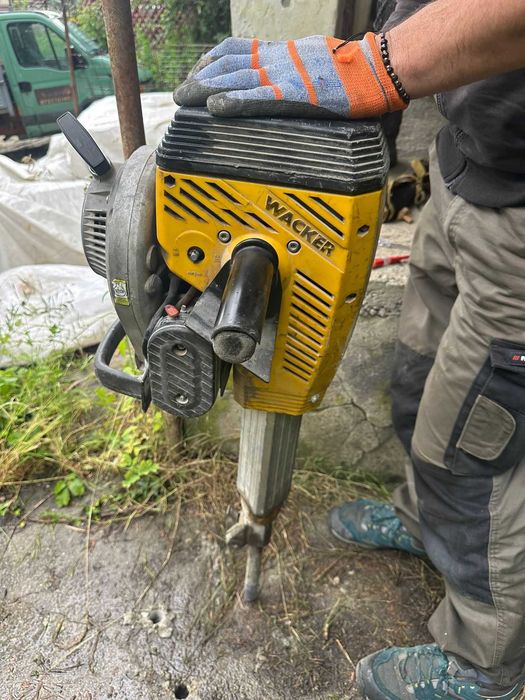 Picamer / Picon / Ciocan demolator Wacker BH23 pe benzina