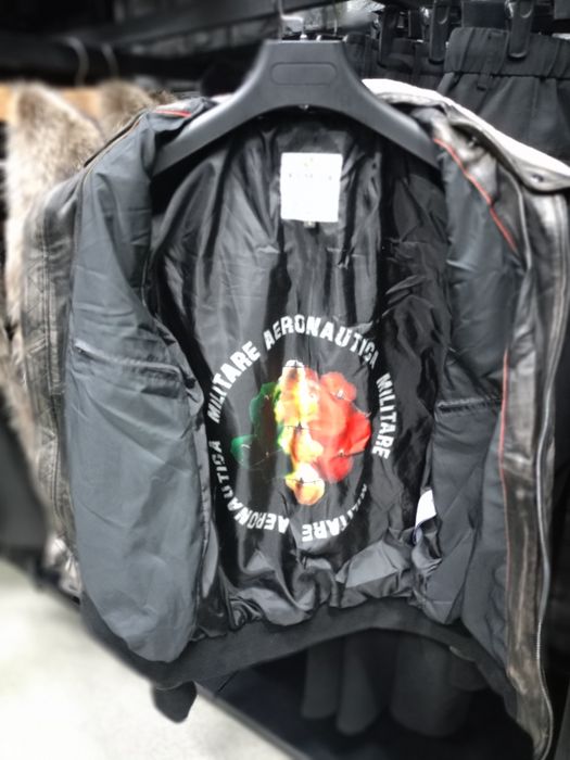 Кожаная куртка оригинал