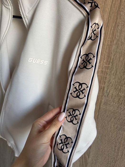 Guess Спортно елегантен комлект размер ,,s”