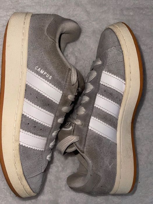 Adidas campus.