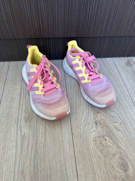 Маратонки Adidas