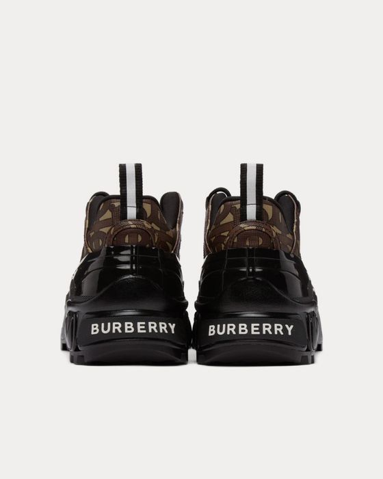 Мъжки обувки Burberry
