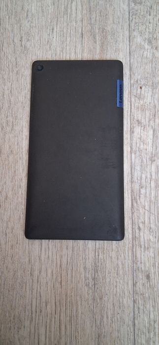 Продам планшет  Lenovo TB3 7