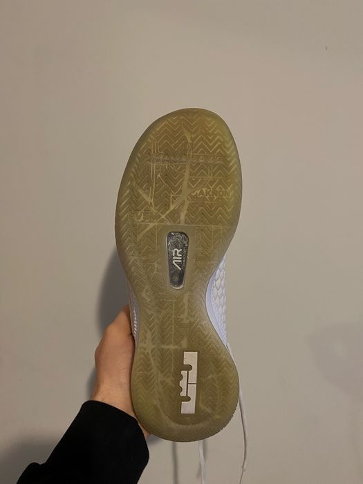 NIKE LEBRON wintess 3 43 номер