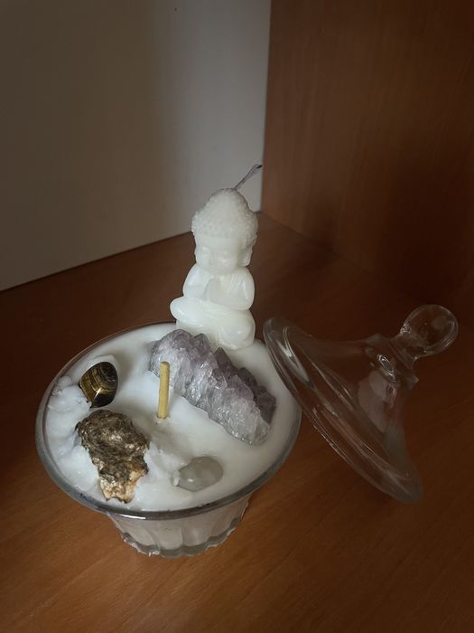 Lumanre cu cristale naturale