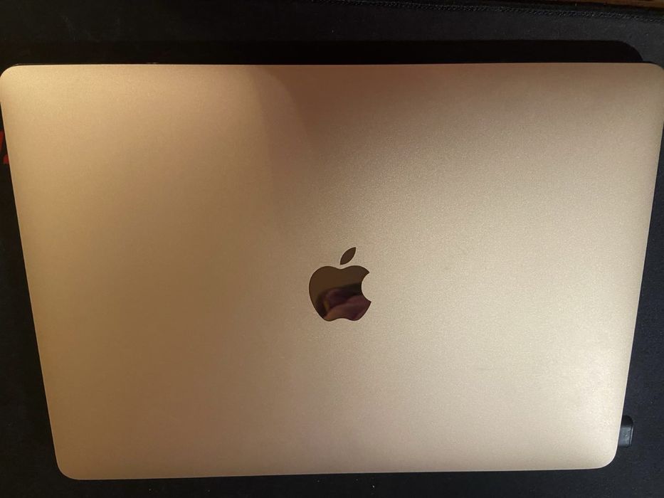 Macbook Air M1 13”, in GARANTIE Flanco+cutie+facturi+mouse Lenovo