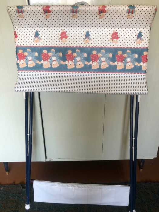 Пеленальный столик для малыша