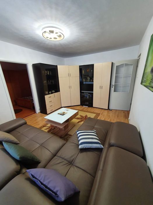 Apartament 2 camere zona Piața Crihala