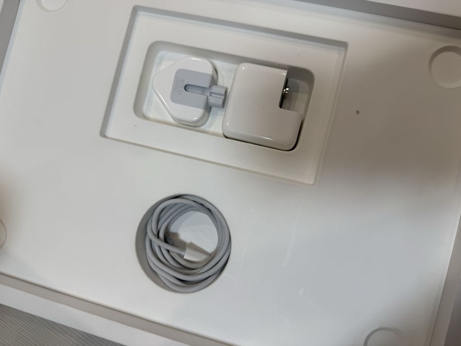 Макбук продается срочно