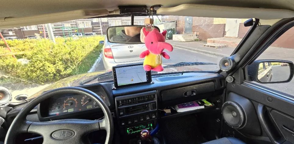 Магнитола универсал любое мошина учун на торпедо 2/32г, 4/64г янги