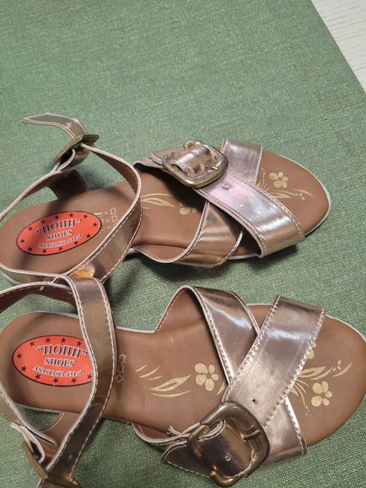 Дамски сандали.7