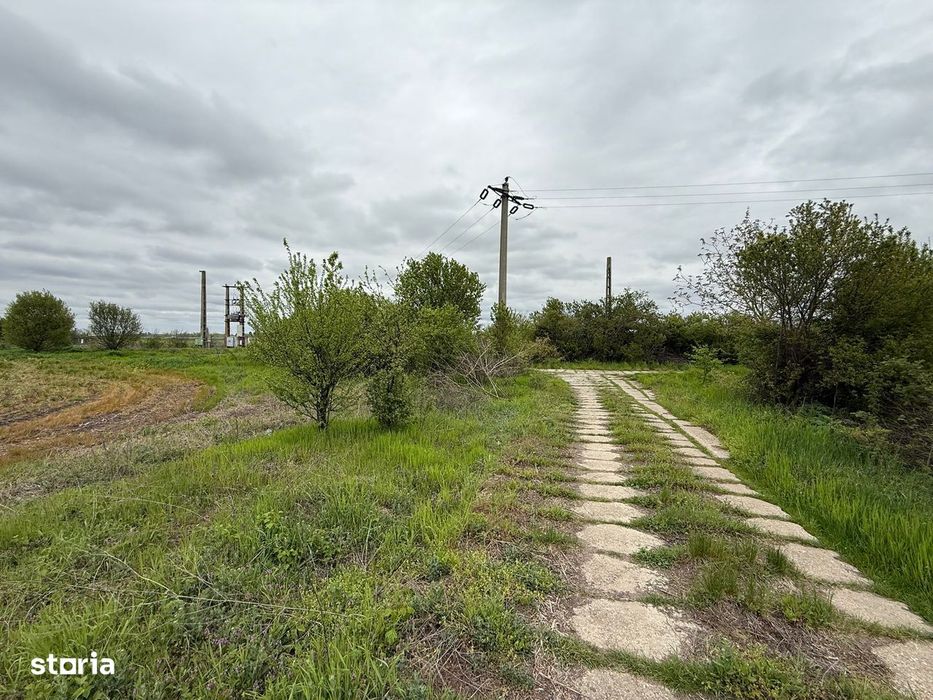 Teren intravilant in proximitate A0