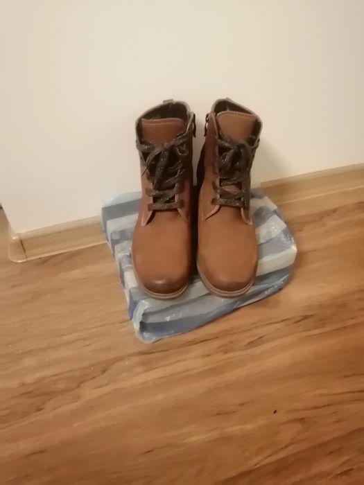 Дамски боти на марка Аra