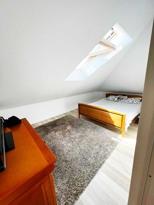 Închiriez apartament 3 camere, semidecomandat, Valea Lupului