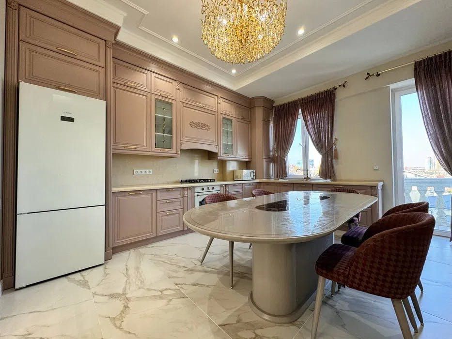 ЖК "Лондон" 4ком/4/10 124м2 с мебелью и техникой в самом элитном ЖК