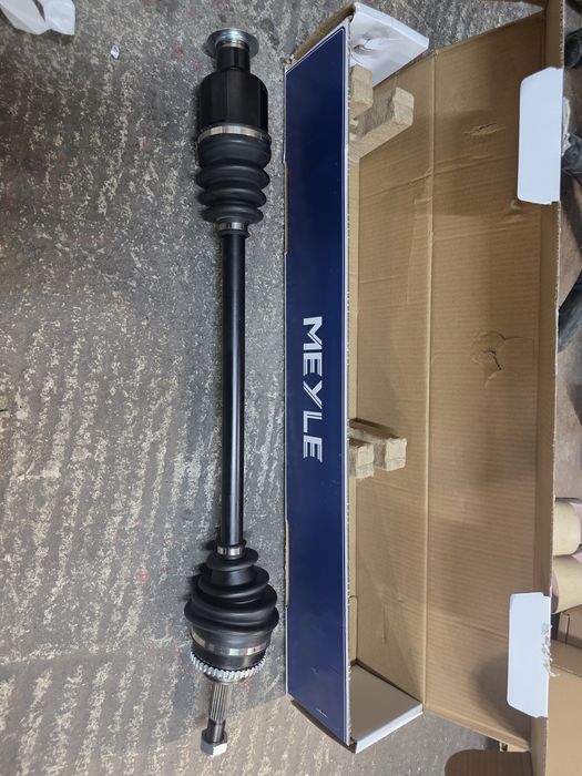 Полуоска за Рено Меган,Сценик