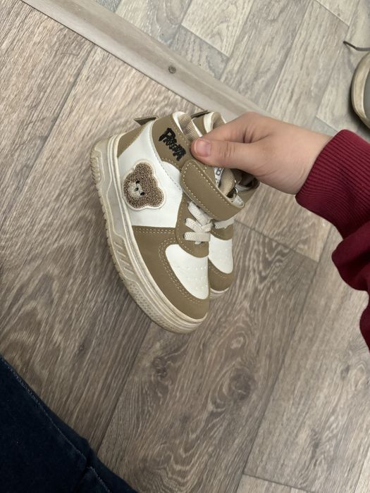 Кроссовки 24размер