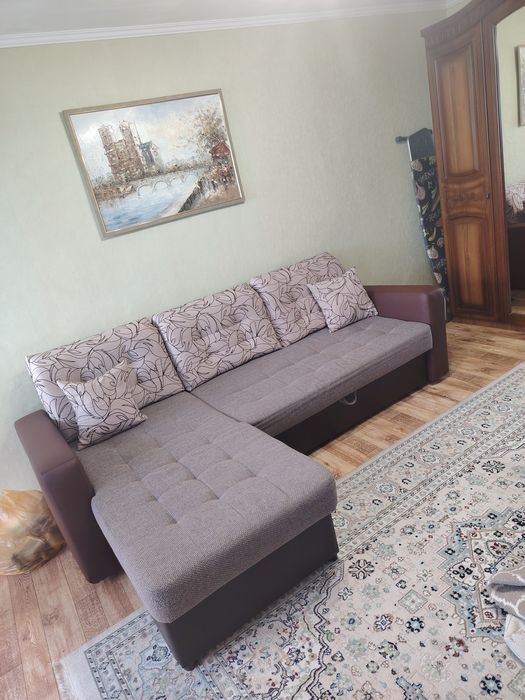 Продам диван, б/у в отличном состоянии, самовывоз
