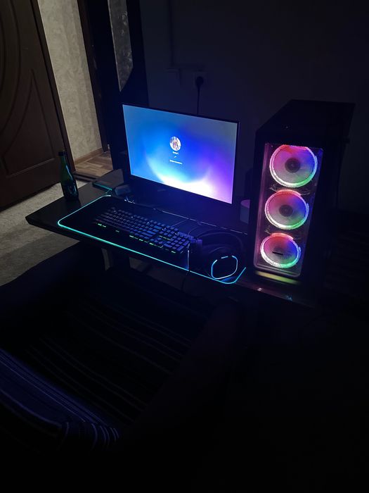 Игровой компьютер в комплекте