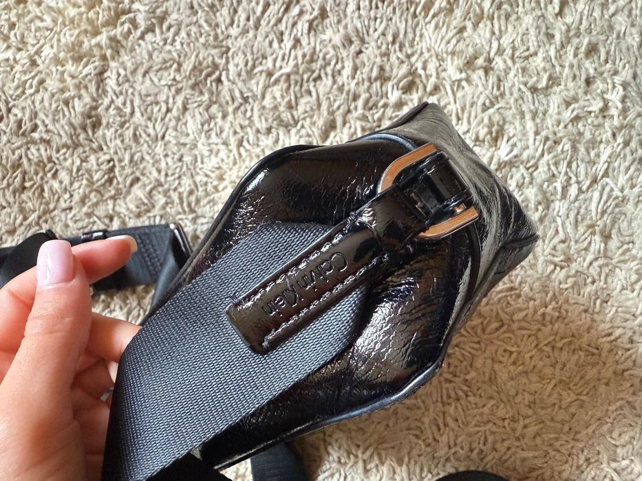 Crossbody дамска чанта Calvin Klein