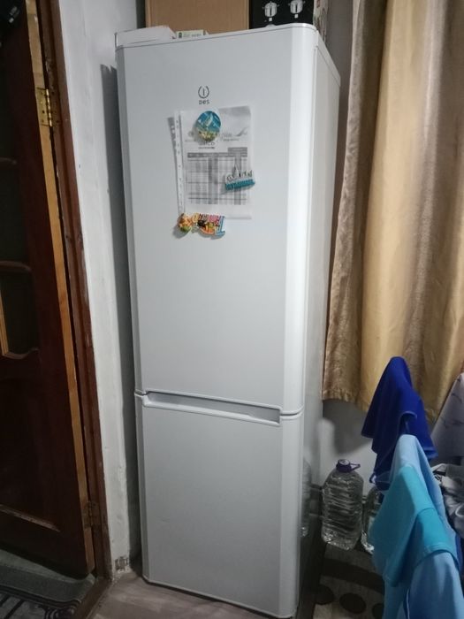 Холодильник рабочий