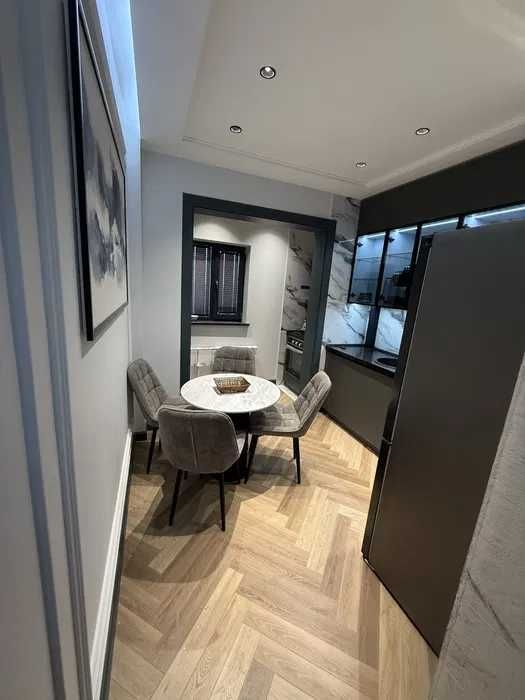 R17! Сдам ШИКАРНУЮ квартиру 2/4/9 на Ц1 ор-р Бибигон!!