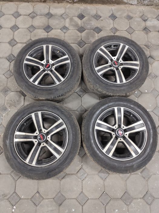 Продам R16 диски вместе с резиной