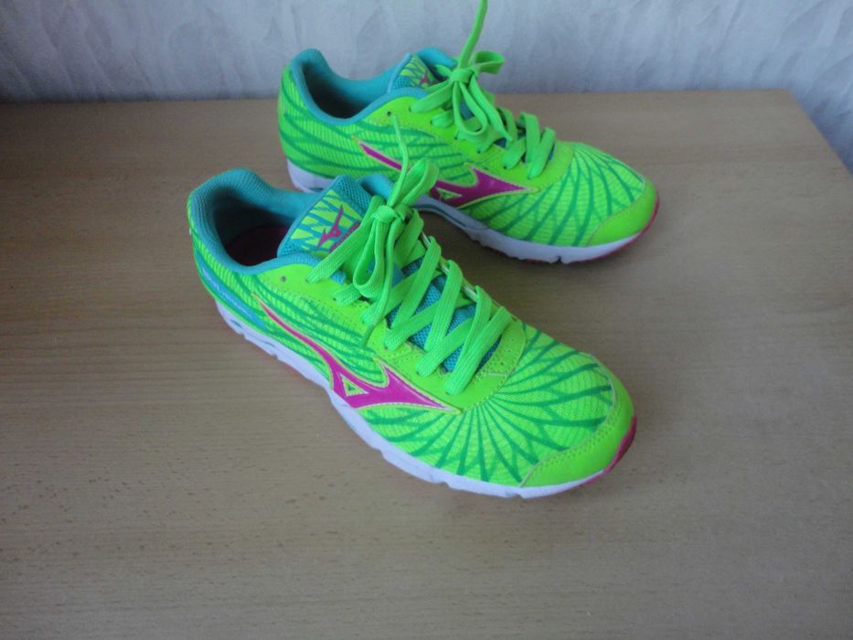 N39 Mizuno/дамски маратонки