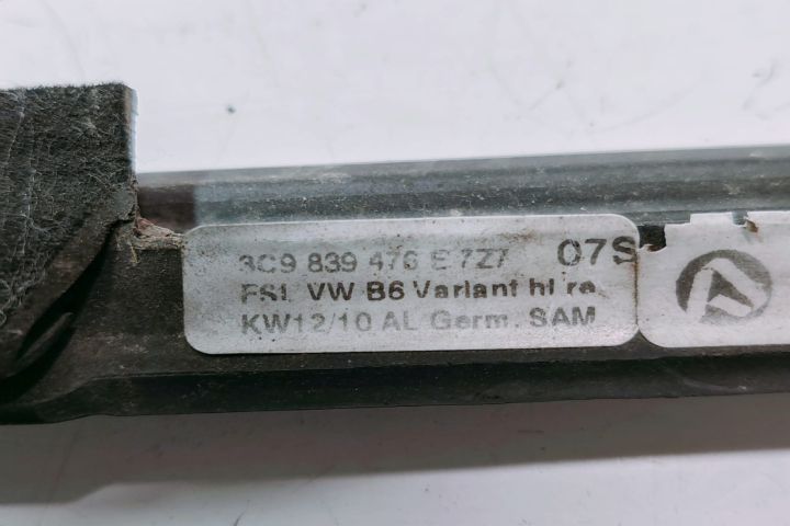 Ornament crom dreapta spate   3C9839476E Volkswagen VW Passat B7