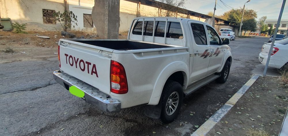 Аренда пикап тойота хайлюкс