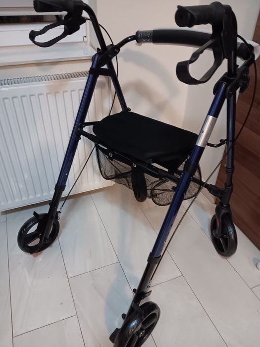 Cadru mers si scaun cu rotile pliabil