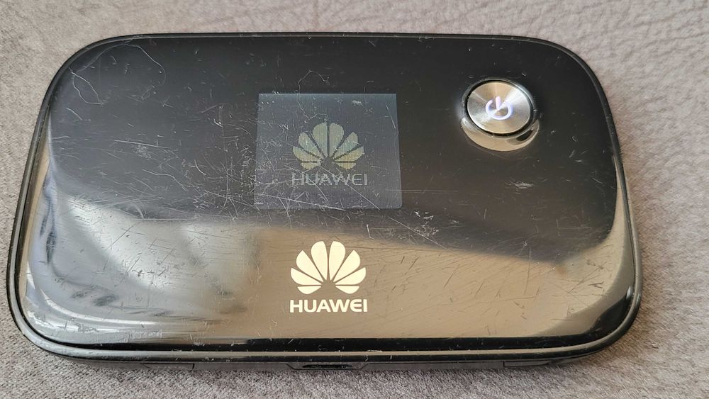 Router Huawei Wifi 4G LTE  E5776 baterie mare 3000 mAh