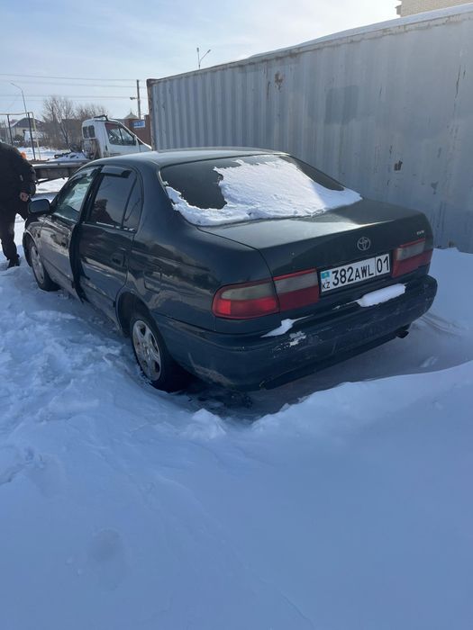 Тайота Карина Е 1992 г