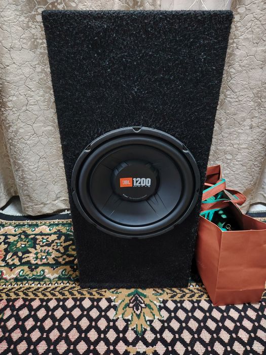 Продам сабвуфер 1200w