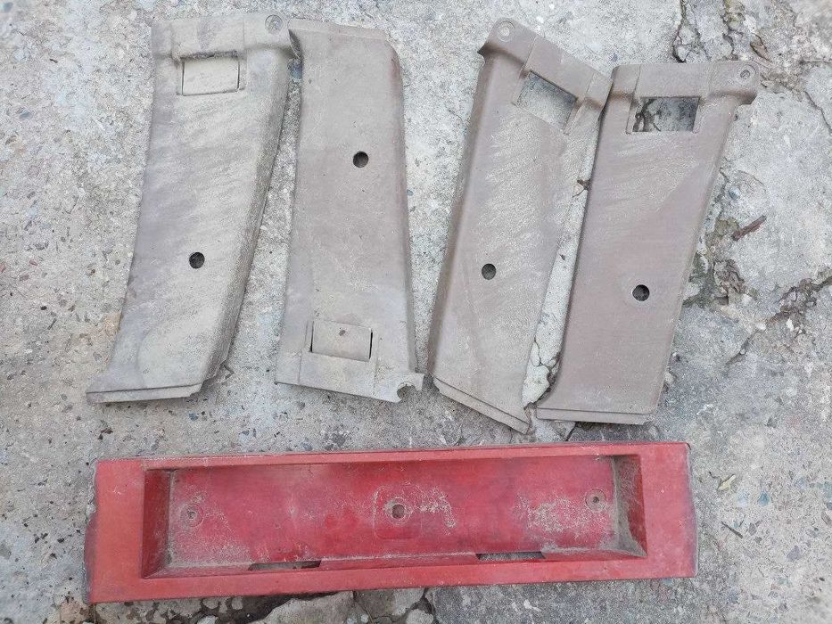 Пластмассовые детали для машины