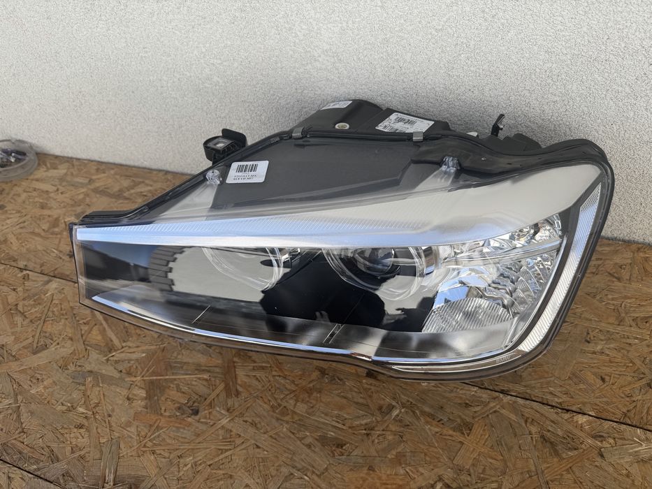 Far stanga BMW X3 X4 F25 F26 LCI Facelift Bi Xenon Adaptiv + Led