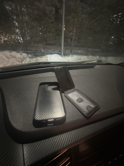 Продам чехол на айфон 14про, новый